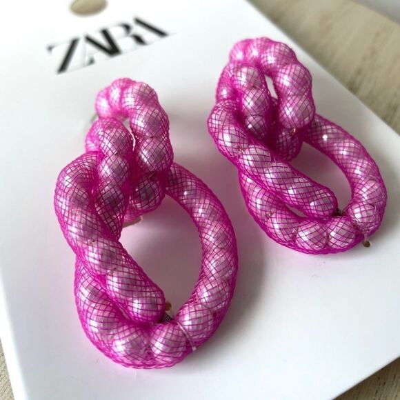 Zara Fuschia Pink Mesh Pearl Earrings.Never Worn - Picture 1 of 3